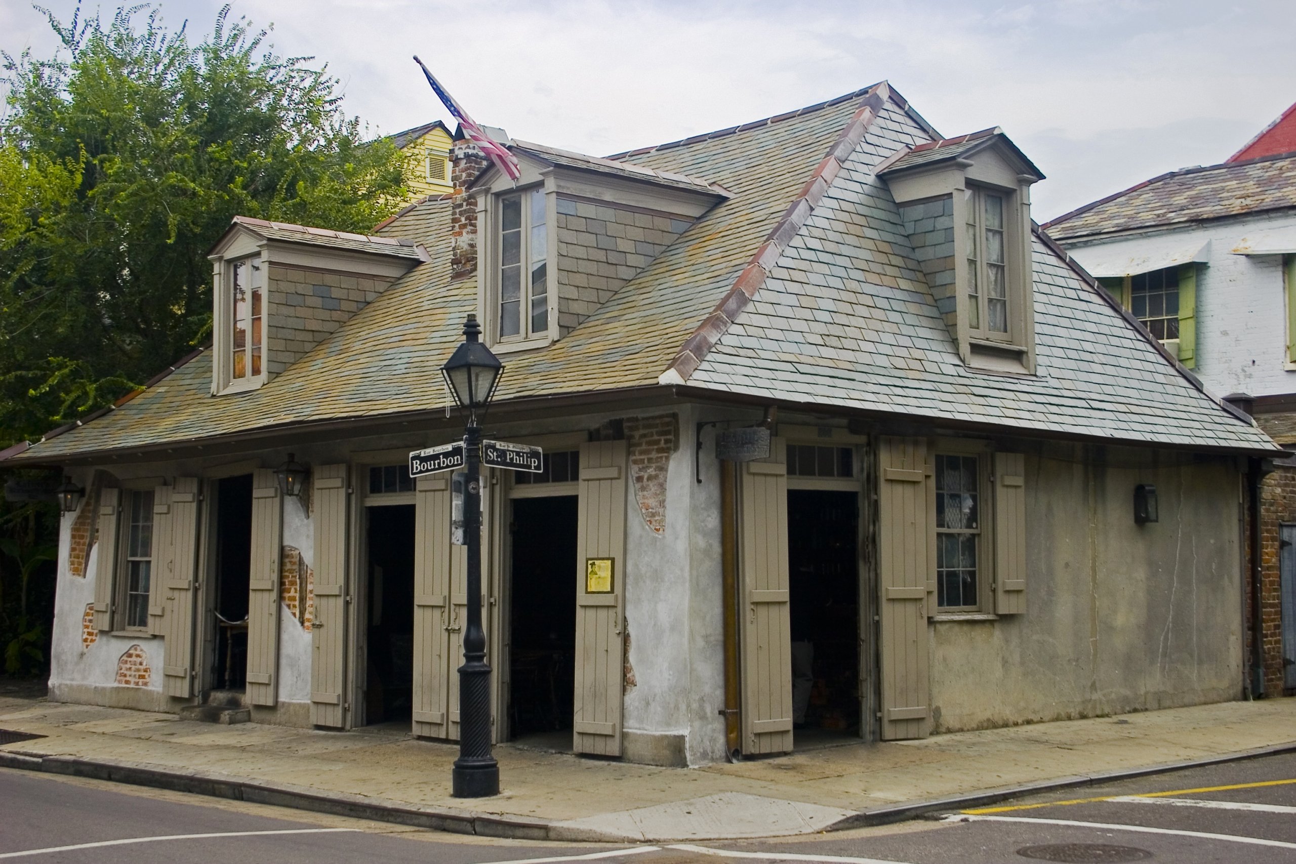 Pirate's corner on Bourbon street
